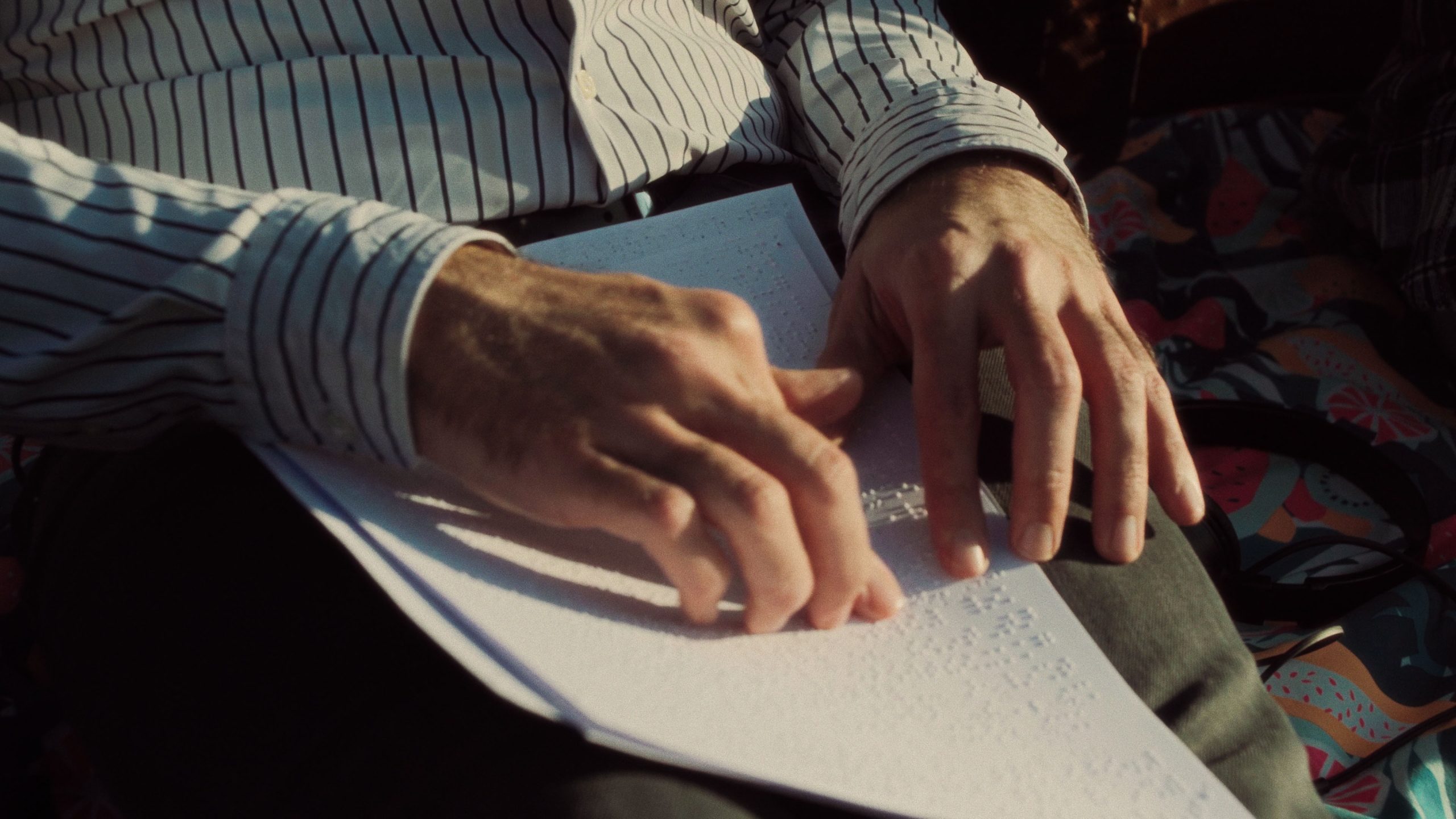 THE HIDDEN FACE OF THE EARTH_ARNAUD_ALAIN_OUTPLAY_FILMS_STILL_05